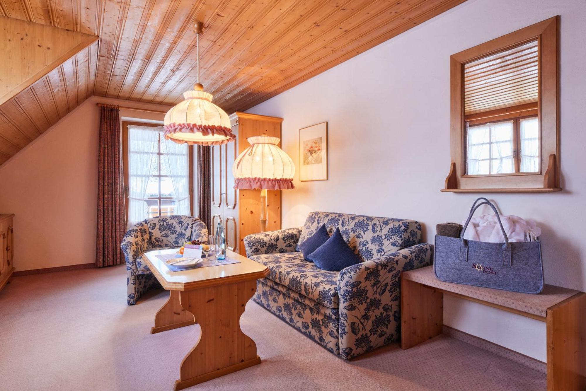 Hotel Sonne Post Mit Schwimmbad Titisee-Neustadt Exterior foto
